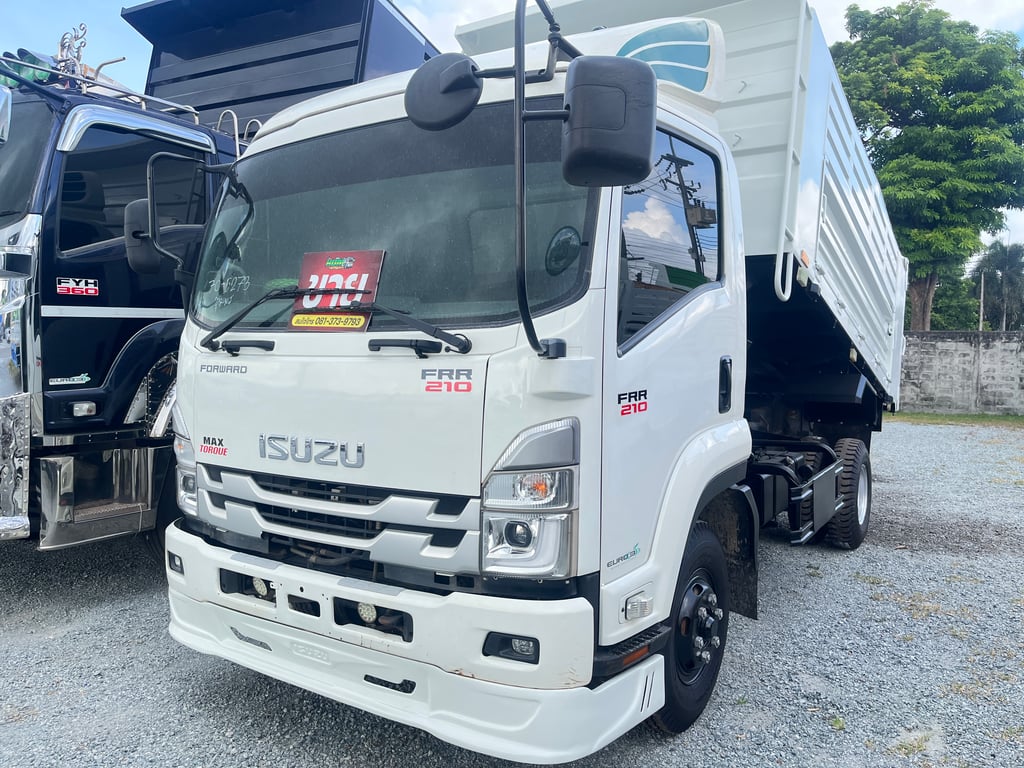 หกล้อดั้มพ์ ISUZU FRR 210แรง ปี 66 (5273)