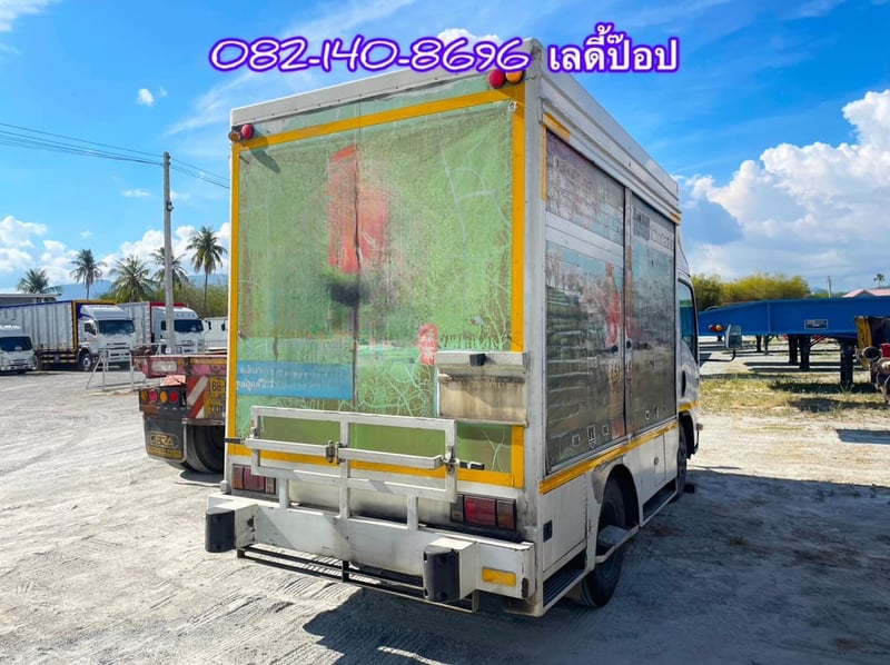 หกล้อตู้ ISUZU NMR 130แรง ปี 2558 (3140)