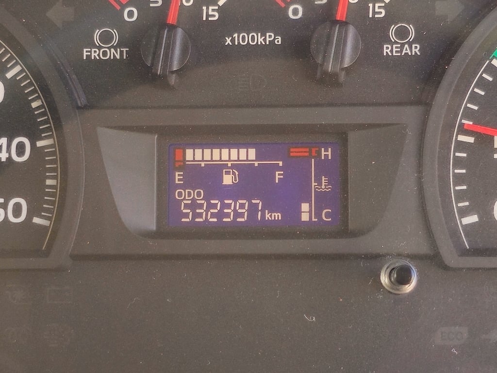 หกล้อตู้สิบบานมีลิฟท์ท้าย HINO FG8J 240แรง ปี 2562 (8724)