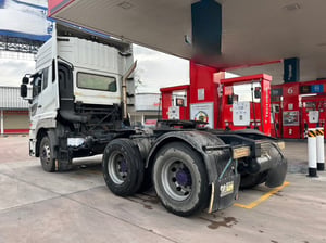 สิบล้อหัวลากสองเพลาUD GWE Quester 378 แรงม้า ปี 58 (9215) สิบล้อหัวลากสองเพลาUD GWE Quester 378 แรงม้า ปี 58 (9215)