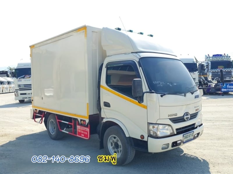 สี่ล้อตู้ HINO XZU 136 แรง ปี 2565 (9713)