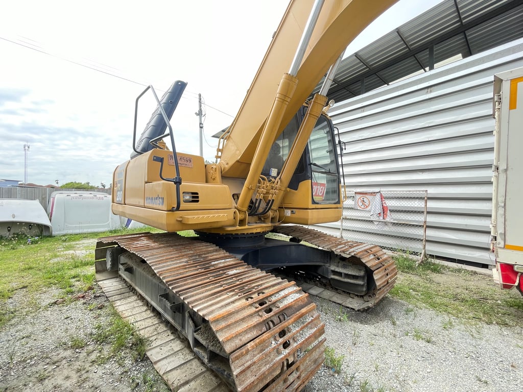 รถแบ็คโฮ KOMATSU PC200 รุ่น 7 ปี 48 (4599) รถแบ็คโฮ KOMATSU PC200 รุ่น 7 ปี 48 (4599)