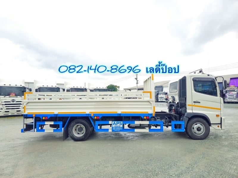 หกล้อกระบะคาร์โก้ มีช่องติดเครน  HINO FC8J 175แรง ปี 67 (3859)