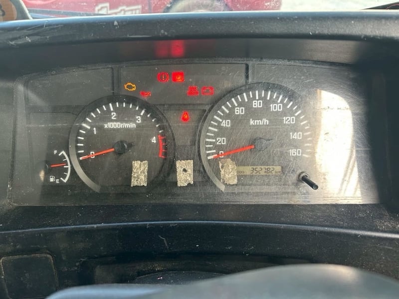 สี่ล้อตู้จัมโบ้มีลิฟท์ท้าย ISUZU NLR 130แรง ปี 64 (3578)