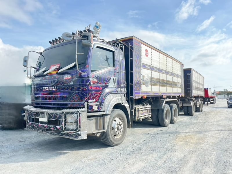 สิบล้อดั้มพ์ ISUZU FXZ 360 แรงม้า ปี 59 (2111,2000)