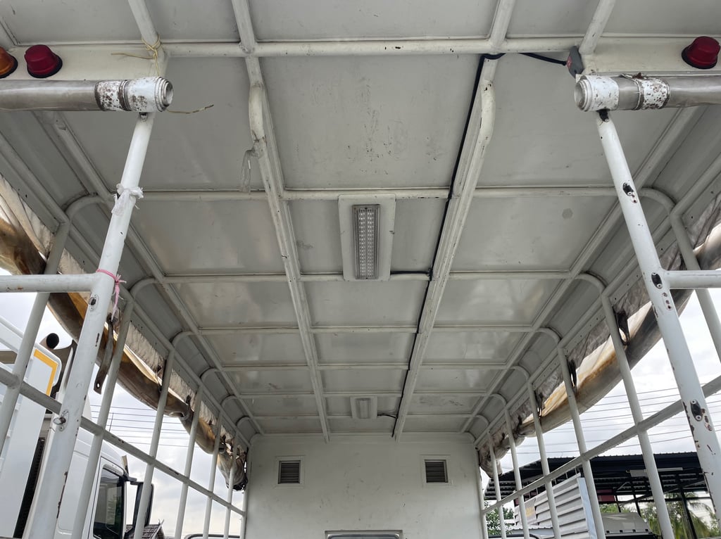 หกล้อโดยสาร HINO XZU 150 แรง ปี 2557 (0756)