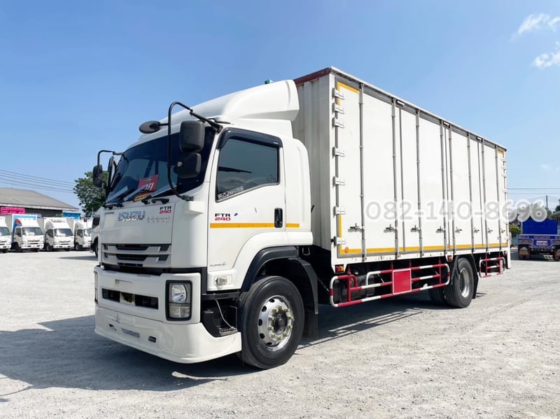 หกล้อตู้สิบบาน ISUZU FTR 240 แรง ปี 65 (2375)