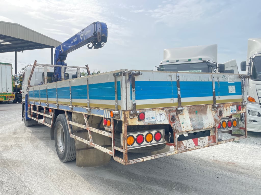 หกล้อติดเครน 8 ตัน 3 ปลอก 2 ชัก HINO FG8J 212แรง ปี 56 (7098) หกล้อติดเครน 8 ตัน 3 ปลอก 2 ชัก HINO FG8J 212แรง ปี 56 (7098)