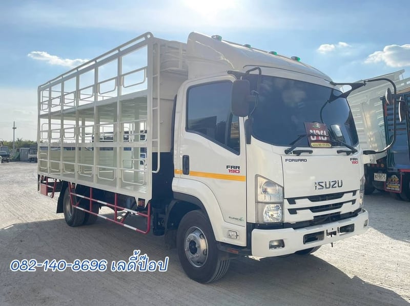 หกล้อบรรทุกน้ำดื่ม ISUZU FRR 190แรง ปี 2564 (4513)