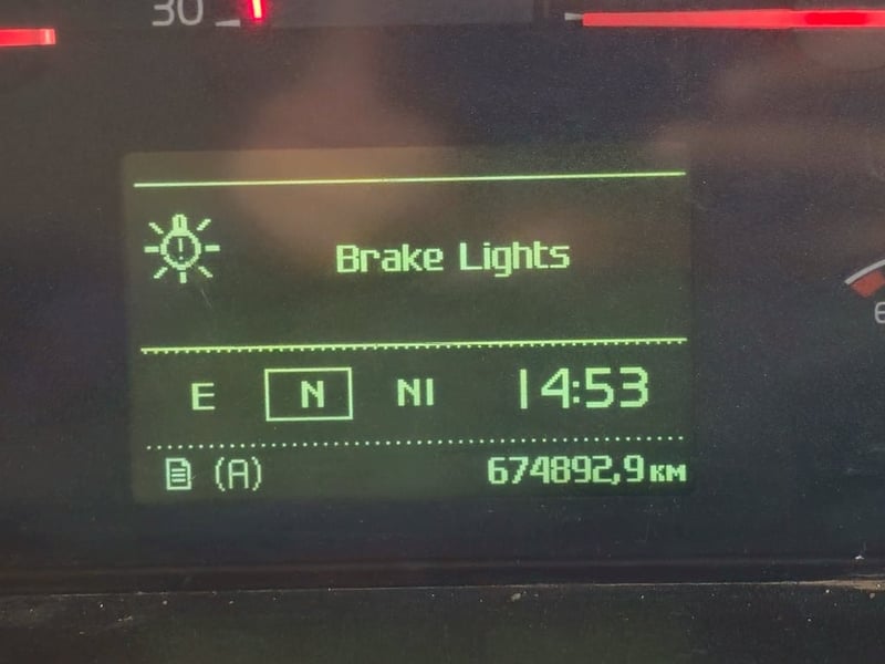 สิบสองล้อคอก VOLVO FM 440แรง ปี 2556 (2922) สิบสองล้อคอก VOLVO FM 440แรง ปี 2556 (2922)