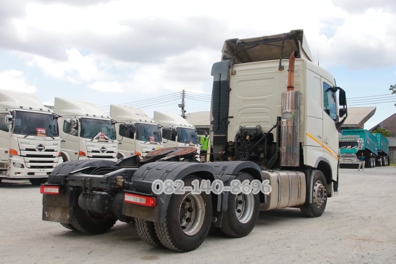 สิบล้อหัวลาก Volvo FH 440 แรงม้า ปี 58 (8454) สิบล้อหัวลาก Volvo FH 440 แรงม้า ปี 58 (8454)