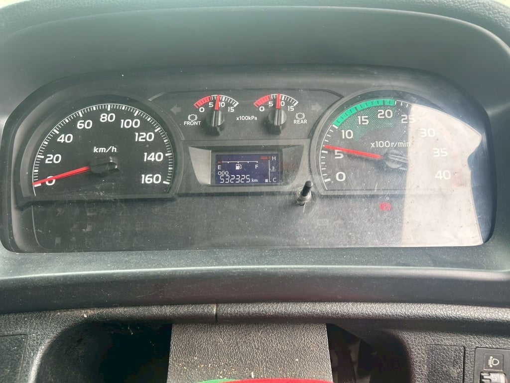  หกล้อตู้สิบบานมีลิฟท์ท้าย HINO FG8J 240แรง ปี 62 (8724)