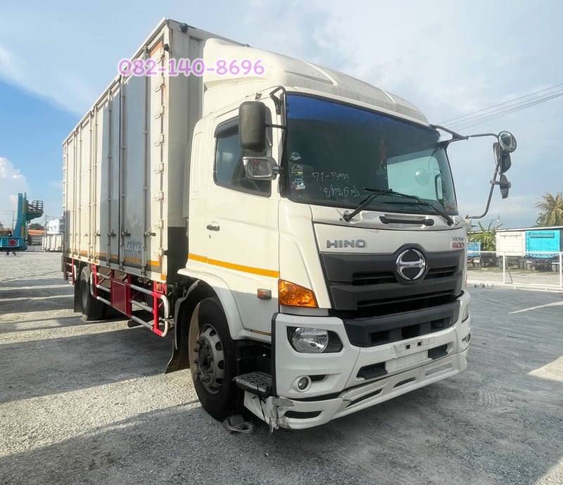 หกล้อตู้สิบบาน HINO FG8J 240 แรง ปี 60 (7915)