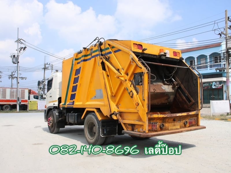 หกล้อบรรทุกขยะ HINO VICTOR 500 FG8J 240แรง ปี 2566 (4039)