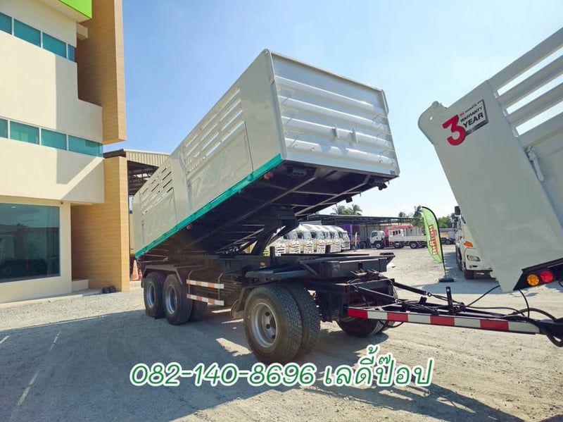 สิบล้อดั้มพ์พ่วง ISUZU FXZ 360แรง ปี 56 (2374,8972) สิบล้อดั้มพ์พ่วง ISUZU FXZ 360แรง ปี 56 (2374,8972)