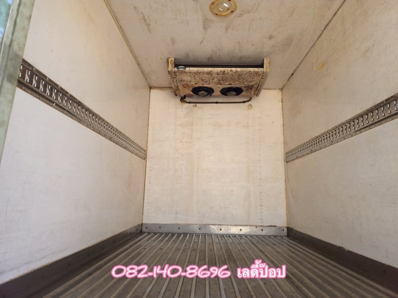 สี่ล้อตู้เย็น ISUZU NLR 130แรง ปี 66 (8088)