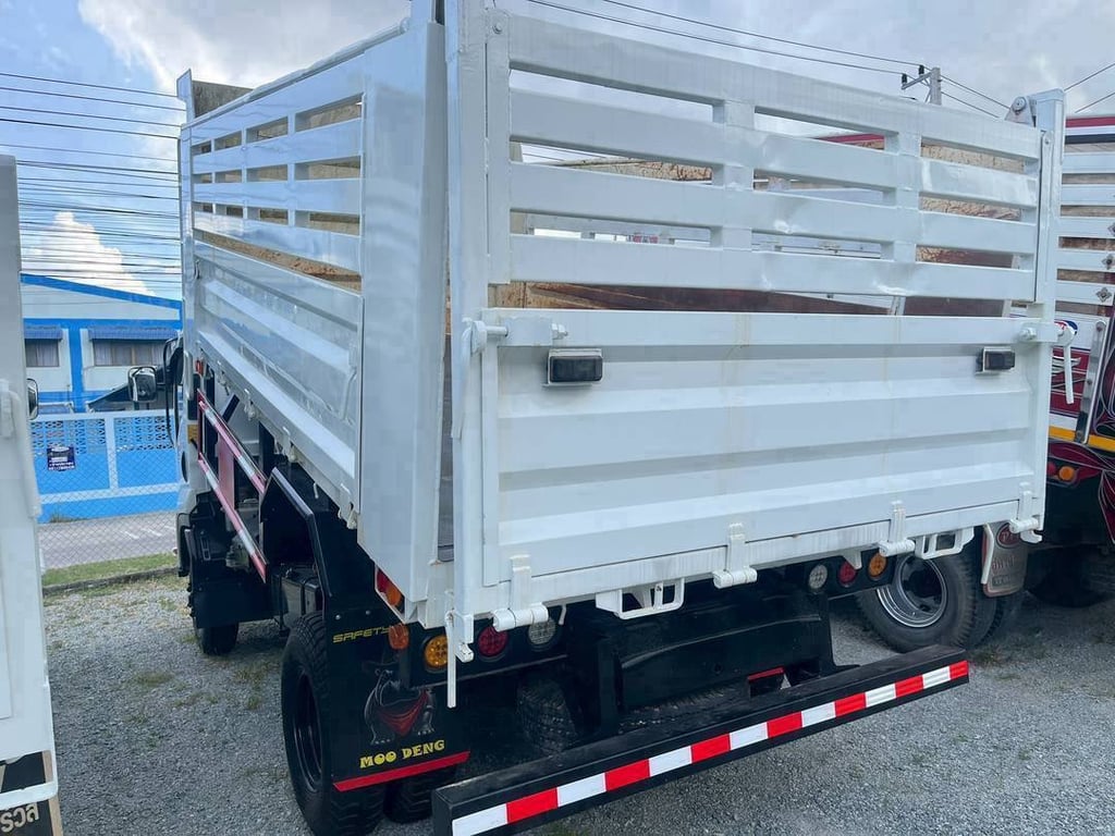 หกล้อดั้มพ์ ISUZU FRR 190แรง ปี 2565 (0522) หกล้อดั้มพ์ ISUZU FRR 190แรง ปี 2565 (0522)