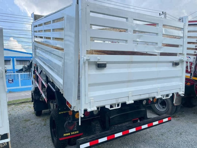 หกล้อดั้มพ์ ISUZU FRR 190แรง ปี 2565 (0522) หกล้อดั้มพ์ ISUZU FRR 190แรง ปี 2565 (0522)