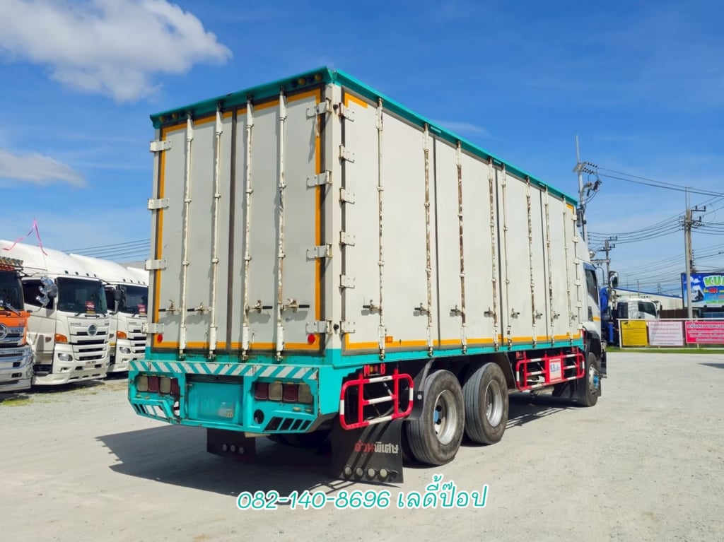 สิบล้อตู้สิบบาน ISUZU FVM 300 แรง ปี 2562 (0634) สิบล้อตู้สิบบาน ISUZU FVM 300 แรง ปี 2562 (0634)