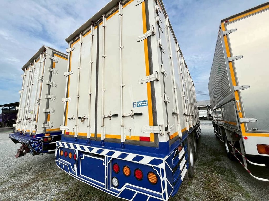 สิบล้อตู้สิบบาน HINO FL8J 260แรง ปี 65 (9027) สิบล้อตู้สิบบาน HINO FL8J 260แรง ปี 65 (9027)