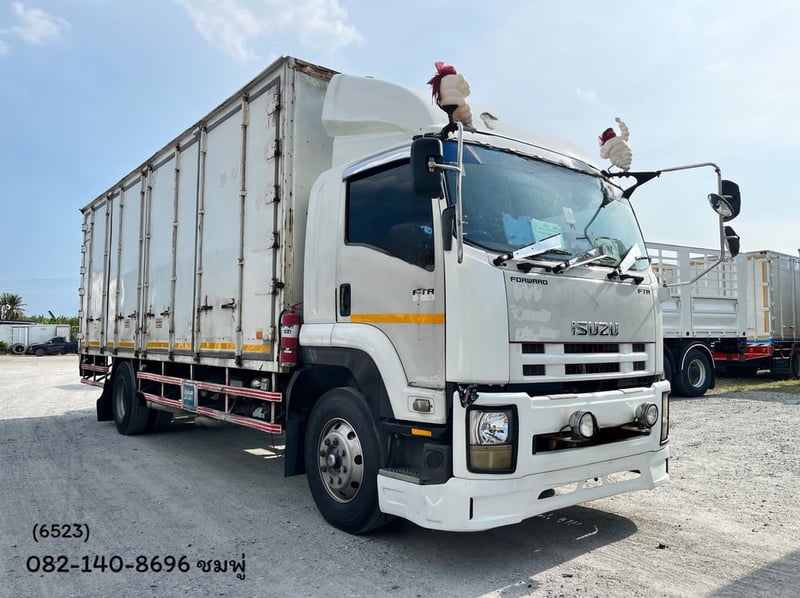 หกล้อตู้สิบบาน ISUZU FTR 240 แรงม้า ปี 56 (6523) หกล้อตู้สิบบาน ISUZU FTR 240 แรงม้า ปี 56 (6523)