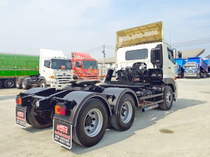 สิบล้อหัวลาก Hino Victor 344 แรงม้า ปี 61 (9739) สิบล้อหัวลาก Hino Victor 344 แรงม้า ปี 61 (9739)
