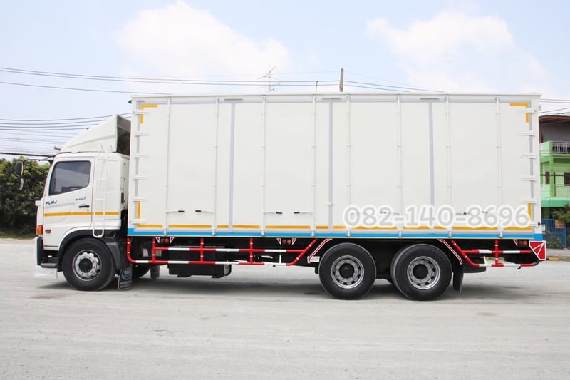สิบล้อตู้สิบบาน HINO FL8J 260 แรง ปี 2561 (2717)