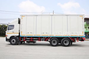 สิบล้อตู้สิบบาน HINO FL8J 260 แรง ปี 2561 (2717)