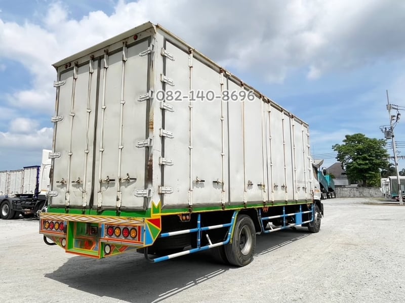 หกล้อตู้สิบบาน HINO FG8J  240 แรงม้า ปี 59 (3446)