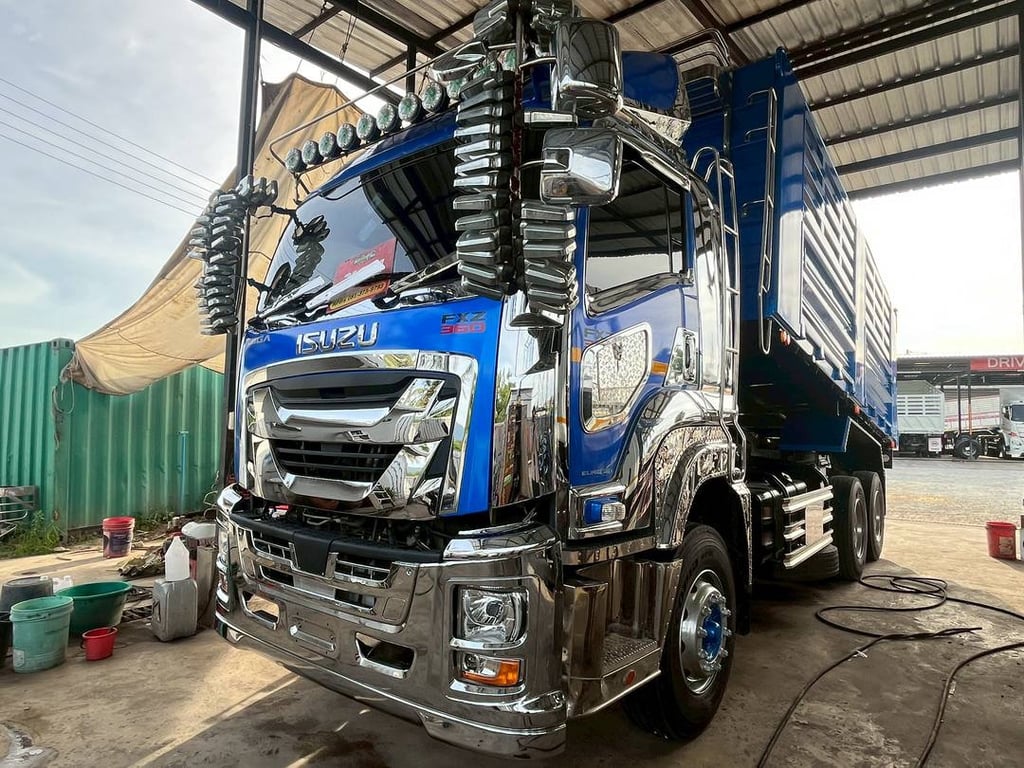 สิบล้อดั้มพ์ ISUZU FXZ 360แรง ปี 66 (3502)