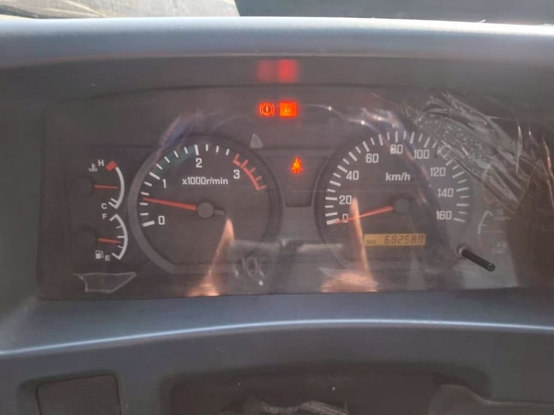 หกล้อตู้สิบบาน ISUZU FTR 240แรง ปี 2554 (8574)