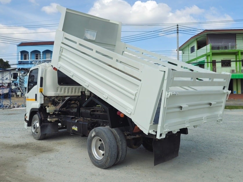หกล้อดั้มพ์ ISUZU FRR 210แรง ปี 64 (3221)