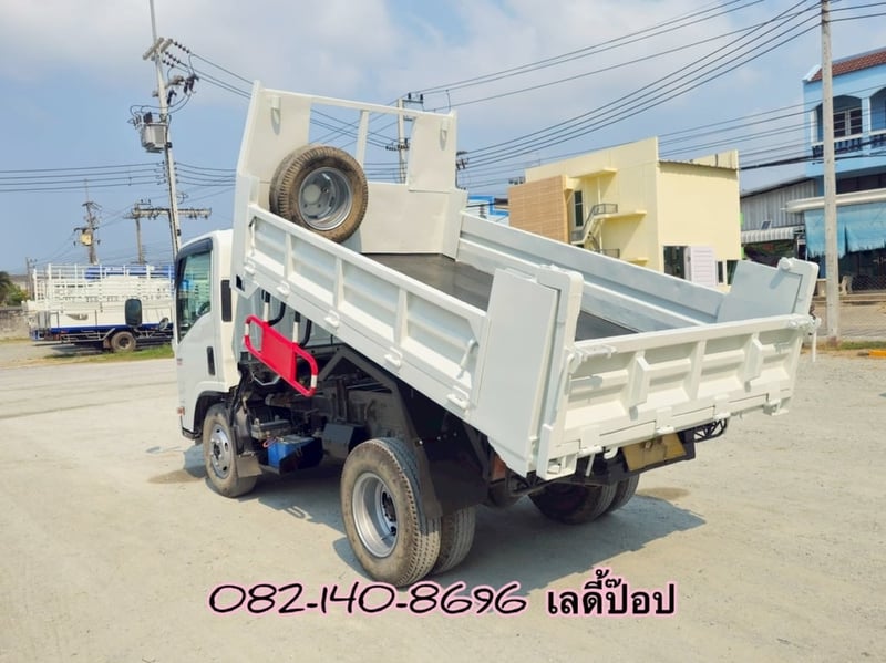 หกล้อดั้มพ์ ISUZU NMR 130แรง ปี 64 (3781)