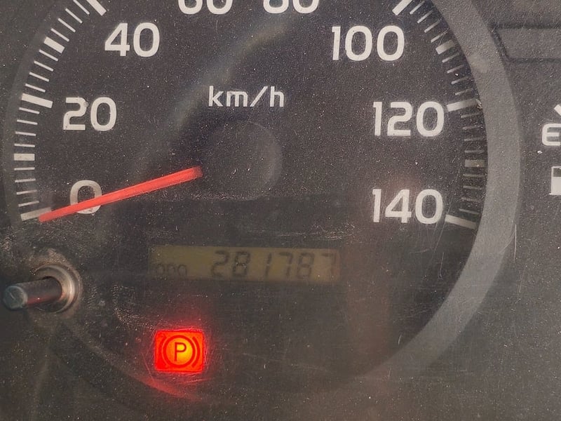 หกล้อกระบะติดเครน TADANO 8 ตัน 3 ปลอก HINO FG8J 212แรง ปี 2556 (7098)