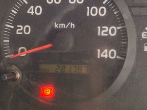 หกล้อกระบะติดเครน TADANO 8 ตัน 3 ปลอก HINO FG8J 212แรง ปี 2556 (7098)