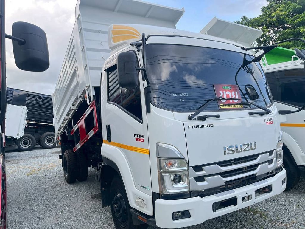 หกล้อดั้มพ์ ISUZU FRR 190แรง  ปี 2565 (0522)