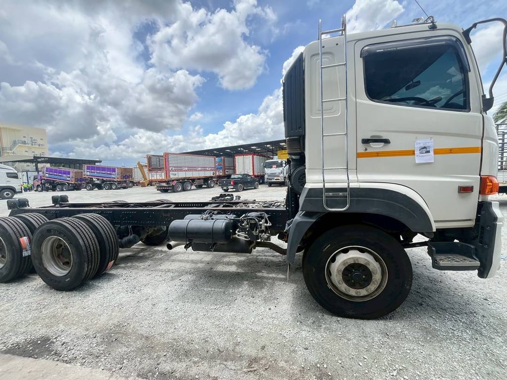 สิบล้อหัวคัสซี HINO FM1A 344 แรง ปี 2567 (2969)