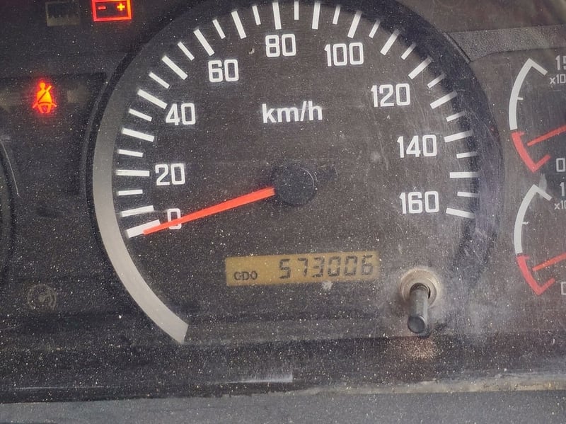 สิบสองล้อดั้มพ์แท้คอกเกษตร ISUZU FYH 360แรง ปี 2557 (2465,2466) สิบสองล้อดั้มพ์แท้คอกเกษตร ISUZU FYH 360แรง ปี 2557 (2465,2466)