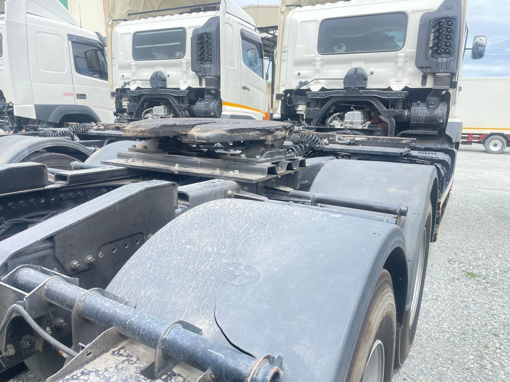 หัวลาก HINO FM2P 380แรง ปี 2565 (9228) หัวลาก HINO FM2P 380แรง ปี 2565 (9228)