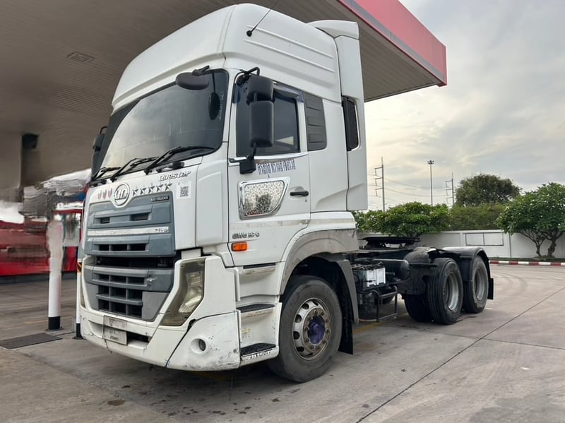 สิบล้อหัวลากสองเพลาUD GWE Quester 378 แรงม้า ปี 58 (9215) สิบล้อหัวลากสองเพลาUD GWE Quester 378 แรงม้า ปี 58 (9215)