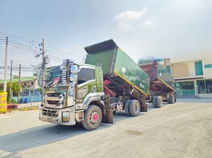 หกล้อดั้มพ์ ISUZU FTR 240 แรง ปี 2565 + หางดั้มสองเพลา อู่เดอะฟินิกซ์ ปี 2565 (5403 5404)