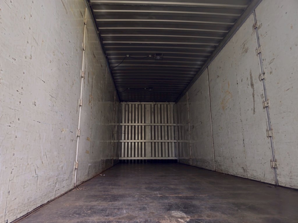 หกล้อตู้สิบบาน ISUZU FTR 240แรง ปี 55 (5404)