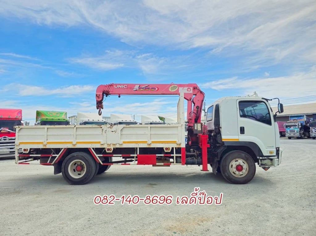 หกล้อเครน ISUZU FTR 240แรง ปี 57 (0947) หกล้อเครน ISUZU FTR 240แรง ปี 57 (0947)