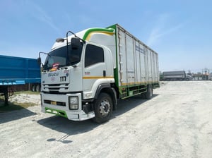 💥 Vายตัดหกล้อตู้เข้าใหม่ 💥 ISUZU FTR 240 แรง ปี2560 (0651)