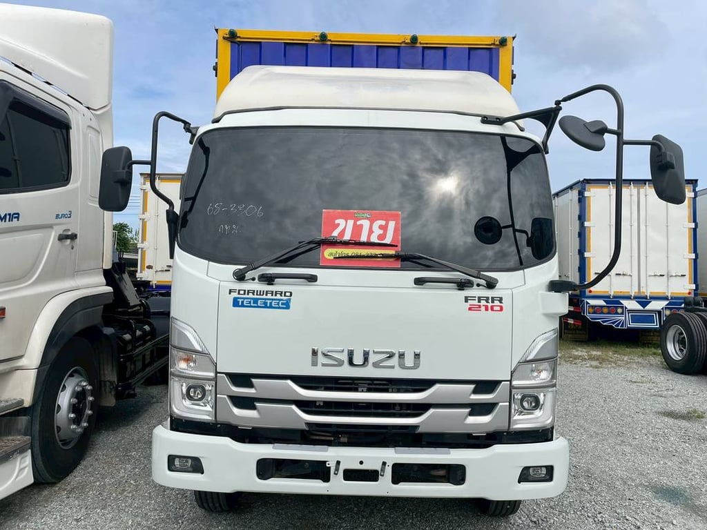 หกล้อตู้สิบบาน ISUZU FRR 210 แรง ปี 2565 (3306) หกล้อตู้สิบบาน ISUZU FRR 210 แรง ปี 2565 (3306)