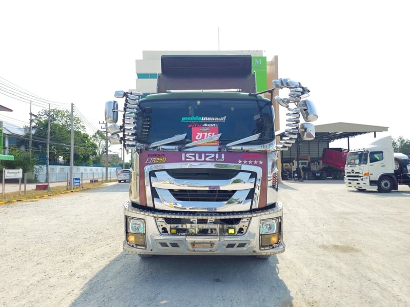 หกล้อดั้มพ์ ISUZU FTR 240 แรง ปี 2565 + หางดั้มสองเพลา อู่เดอะฟินิกซ์ ปี 2565 (5403 5404)