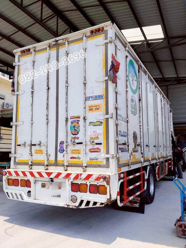 ล้อตู้สิบบาน ISUZU FTR 240 แรง ปี 2561(0510)