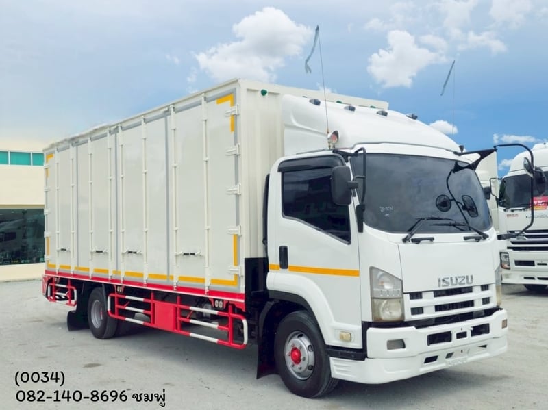หกล้อตู้สิบบาน ISUZU FRR 190 แรง ปี 2556 (0034) หกล้อตู้สิบบาน ISUZU FRR 190 แรง ปี 2556 (0034)