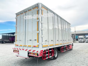 หกล้อตู้สิบบาน HINO FC9J 175 แรง ปี 2556 (8338) หกล้อตู้สิบบาน HINO FC9J 175 แรง ปี 2556 (8338)