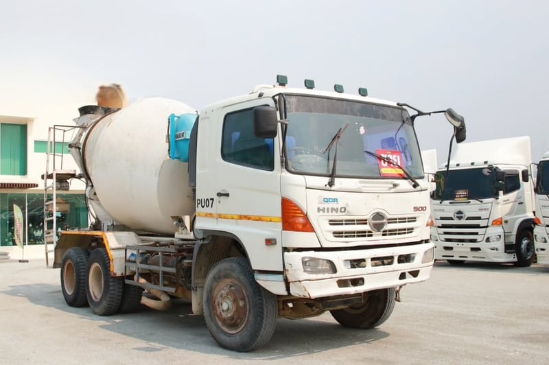 สิบล้อโม่ปูน HINO FM1A 330 แรง ปี 2556 (9081)